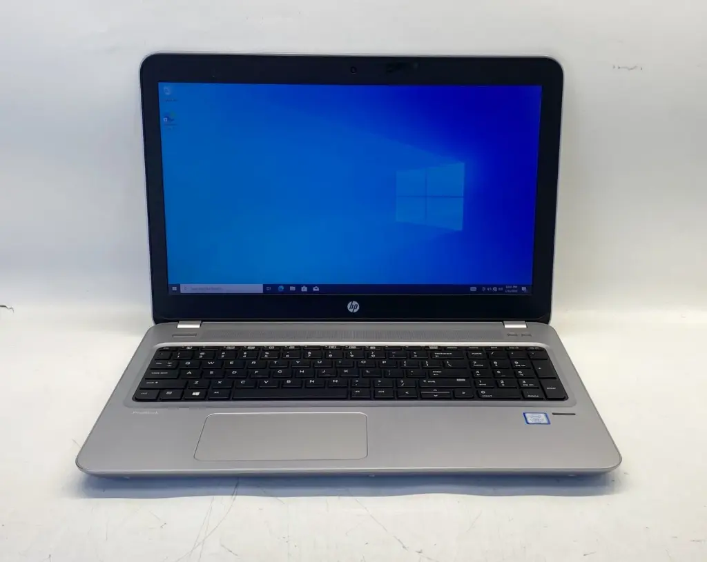 [HP 450 G4] Laptop HP ProBook 450 G4 | Intel Core i5-7200U @ 2.50GHz  | RAM 8GB DDR4 | Almacenamiento SSD M.2 256GB | Pantalla 15.6" pulg (Poco Uso USA)